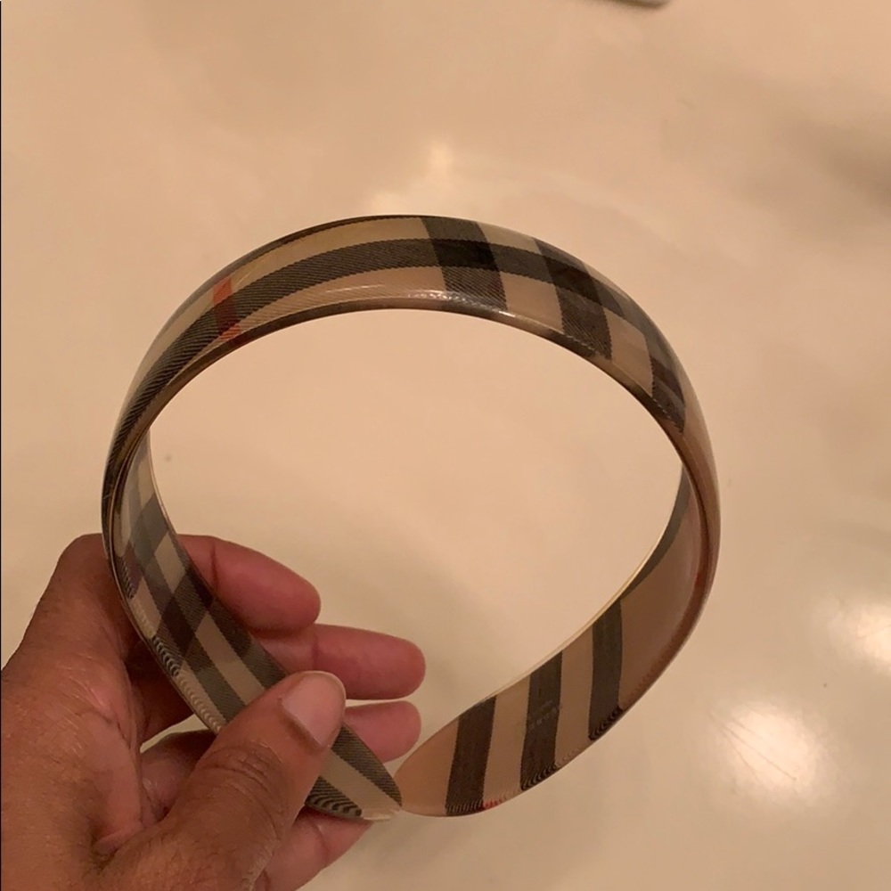 Girl’s Burberry headband